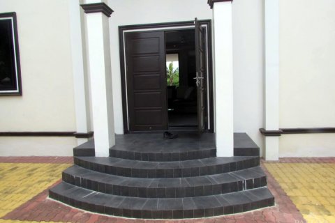 House on Jomtien Beach, Pattaya, Thailand 5 bedrooms № 19959 - photo 2