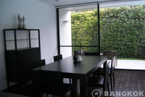 House in Bangkok, Thailand 4 bedrooms № 19502 - photo 4