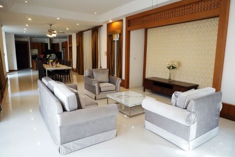 House in Pattaya, Thailand 5 bedrooms № 24359 - photo 13