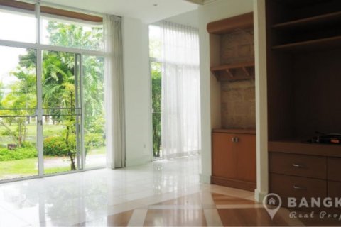 House in Bang Phli Yai, Thailand 4 bedrooms № 19438 - photo 10