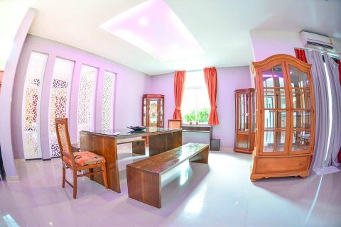 House in Pattaya, Thailand 8 bedrooms № 21949 - photo 6