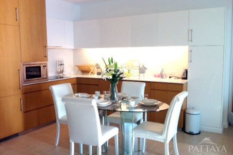 Condo in Pattaya, Thailand, 2 bedrooms  № 23351 - photo 2