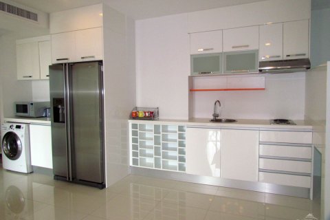 Condo in Pattaya, Thailand, 2 bedrooms  № 23388 - photo 3