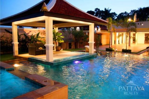 House in Pattaya, Thailand 5 bedrooms № 23657 - photo 7