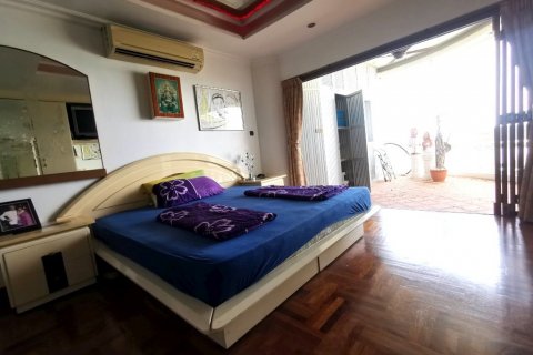 Condo in Pattaya, Thailand, 2 bedrooms  № 24657 - photo 15