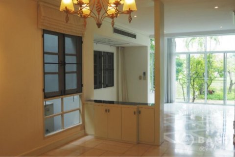 House in Bang Phli Yai, Thailand 4 bedrooms № 19438 - photo 8