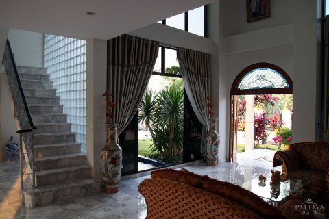House in Pattaya, Thailand 4 bedrooms № 24169 - photo 8