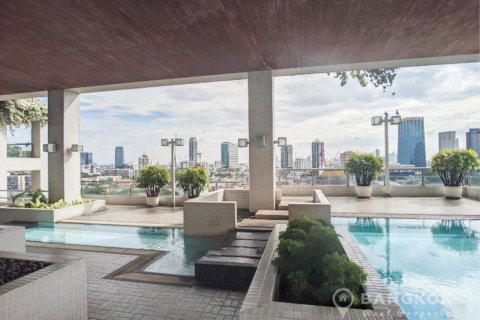 Condo in Bangkok, Thailand, 3 bedrooms  № 19388 - photo 14