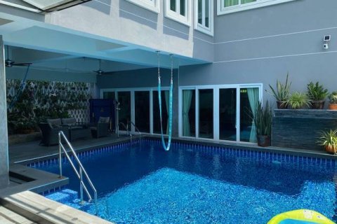 House in Pattaya, Thailand 4 bedrooms № 22081 - photo 4