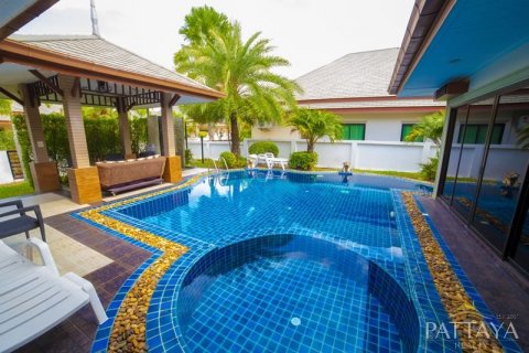 House in Pattaya, Thailand 3 bedrooms № 21306 - photo 3