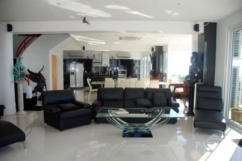 Condo in Pattaya, Thailand, 2 bedrooms  № 19832 - photo 23