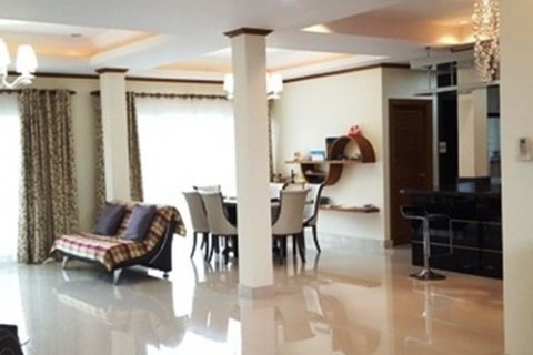 House in Pattaya, Thailand 3 bedrooms № 21049 - photo 7