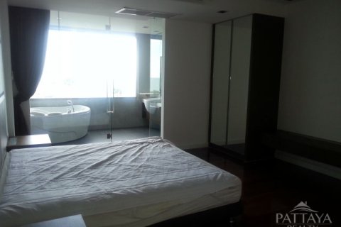 Condo in Pattaya, Thailand, 3 bedrooms  № 24391 - photo 3
