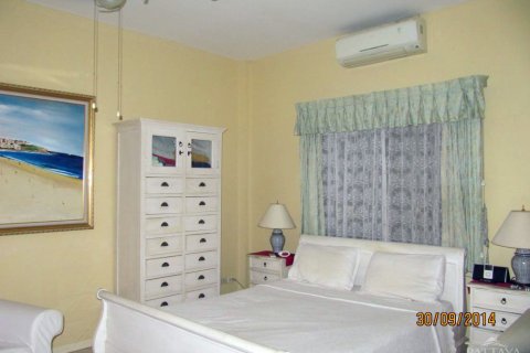 House in Pattaya, Thailand 3 bedrooms № 19926 - photo 1