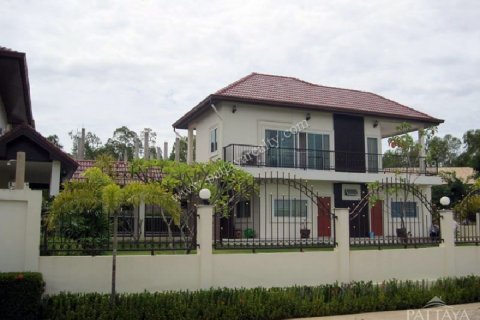 House in Pattaya, Thailand 3 bedrooms № 23547 - photo 1