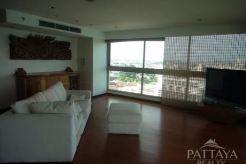 Condo in Pattaya, Thailand, 2 bedrooms  № 23392 - photo 1