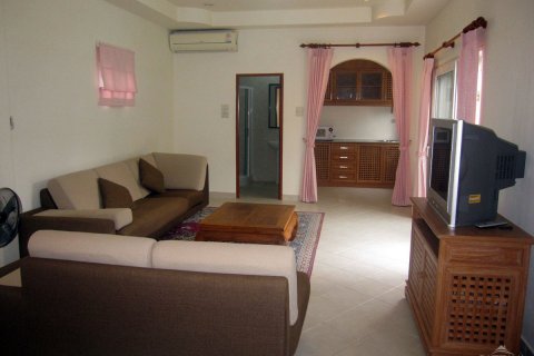 House in Pattaya, Thailand 3 bedrooms № 23051 - photo 20