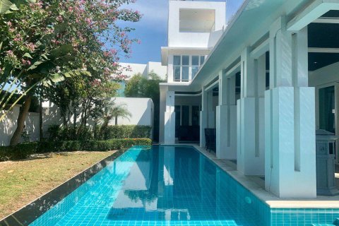 House on Jomtien Beach, Pattaya, Thailand 4 bedrooms № 21988 - photo 3
