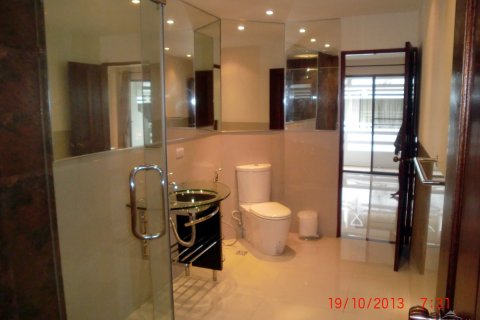 House in Pattaya, Thailand 2 bedrooms № 24014 - photo 11