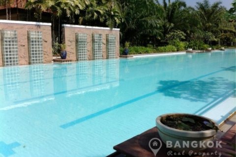 House in Samut Prakan, Thailand 4 bedrooms № 19448 - photo 18