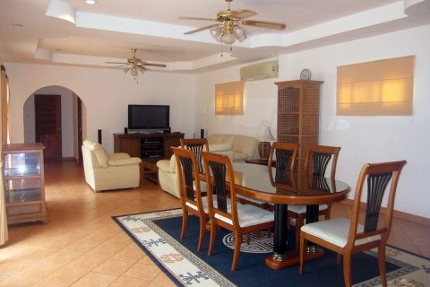 House in Pattaya, Thailand 3 bedrooms № 23051 - photo 26