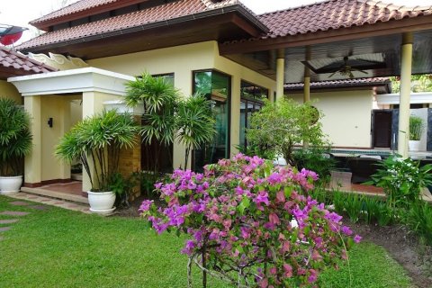 House in Bang Tao, Thailand 3 bedrooms № 3837 - photo 4