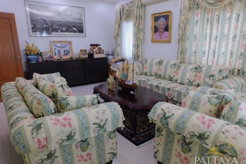 House in Pattaya, Thailand 4 bedrooms № 21236 - photo 17