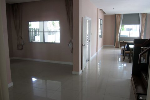 House in Pattaya, Thailand 2 bedrooms № 23433 - photo 10