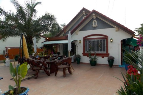 House in Pattaya, Thailand 3 bedrooms № 24283 - photo 14