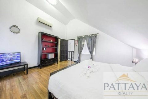 House in Pattaya, Thailand 4 bedrooms № 21135 - photo 15