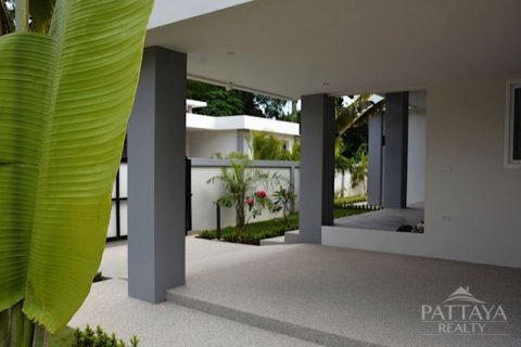 House in Pattaya, Thailand 3 bedrooms № 24451 - photo 20