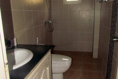 House in Pattaya, Thailand 4 bedrooms № 20381 - photo 21