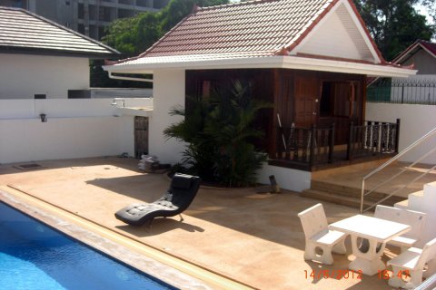 House in Pattaya, Thailand 5 bedrooms № 23400 - photo 8