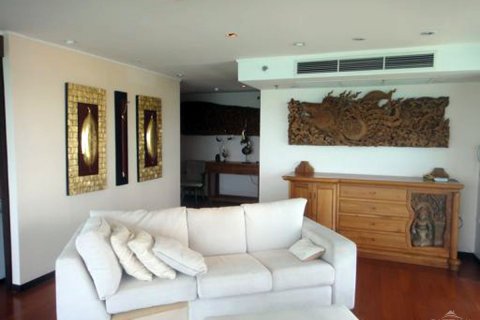 Condo in Pattaya, Thailand, 2 bedrooms  № 23392 - photo 4