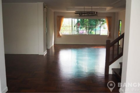 House in Bang Kaeo, Thailand 4 bedrooms № 19411 - photo 6