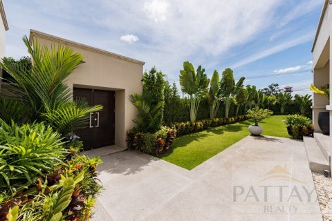 House in Pattaya, Thailand 4 bedrooms № 21157 - photo 20