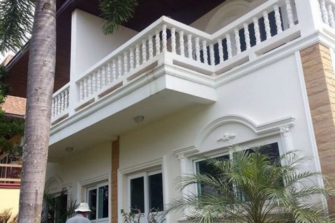 House in Pattaya, Thailand 8 bedrooms № 24024 - photo 7