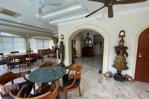 House on Jomtien Beach, Pattaya, Thailand 4 bedrooms № 22527 - photo 5