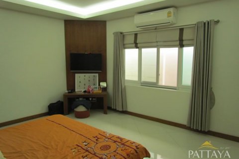 House in Pattaya, Thailand 4 bedrooms № 21274 - photo 27