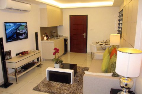 Condo on Jomtien Beach, Pattaya, Thailand, 1 bedroom  № 24188 - photo 2