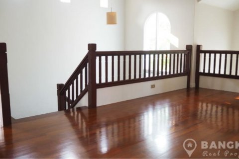 House in Bang Kaeo, Thailand 4 bedrooms № 19411 - photo 11