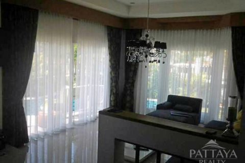 House in Pattaya, Thailand 2 bedrooms № 24464 - photo 17