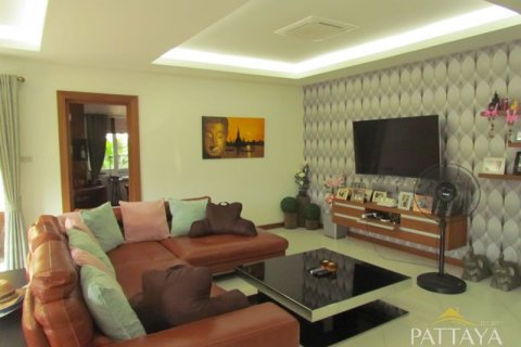 House in Pattaya, Thailand 4 bedrooms № 21274 - photo 15