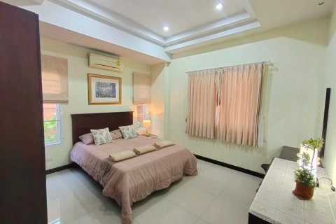 House in Pattaya, Thailand 20 bedrooms № 22417 - photo 24