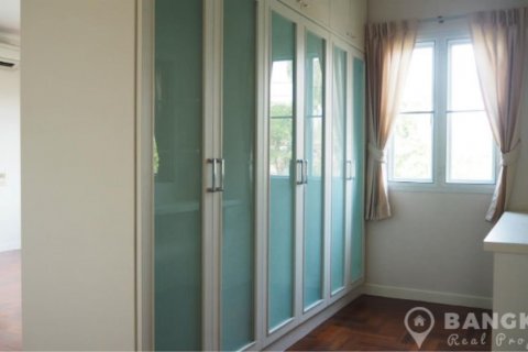 House in Bang Kaeo, Thailand 4 bedrooms № 19411 - photo 18