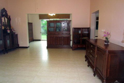 House in Pattaya, Thailand 3 bedrooms № 23424 - photo 1