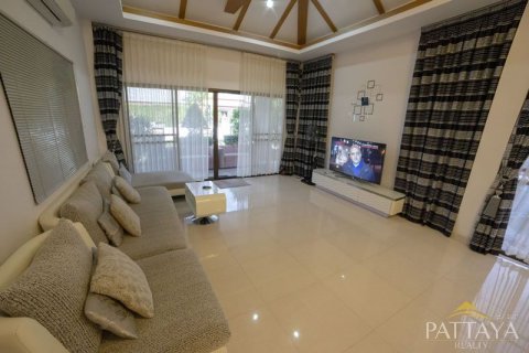 House in Pattaya, Thailand 3 bedrooms № 21306 - photo 27