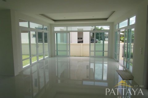 House in Pattaya, Thailand 4 bedrooms № 21101 - photo 7