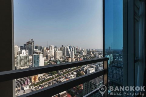 Condo in Bangkok, Thailand, 3 bedrooms  № 19444 - photo 12