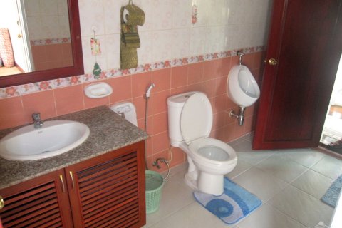 House in Pattaya, Thailand 4 bedrooms № 22891 - photo 12